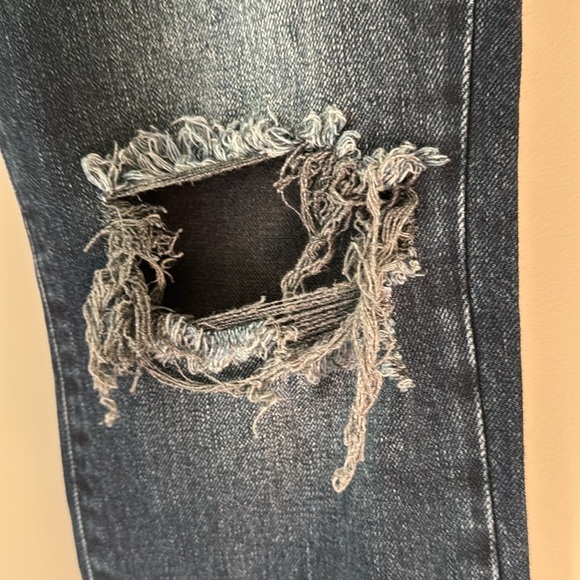 FREE PEOPLE WE THE FREE DISTRESSED, FRAYED HEM, BUTTON FLY JEANS 31 - Picture 8 of 12